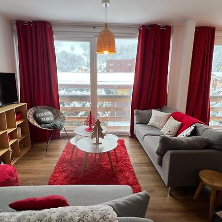 Rouge Canneberge -8 Personnes- 84M2 Vue Degagee Setaz 瓦卢瓦尔 外观 照片
