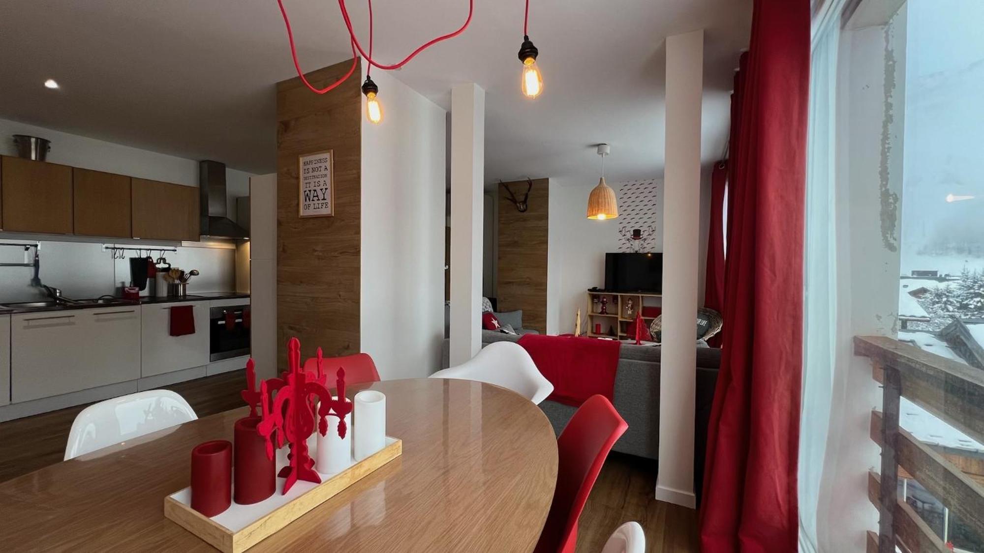 Rouge Canneberge -8 Personnes- 84M2 Vue Degagee Setaz 瓦卢瓦尔 外观 照片