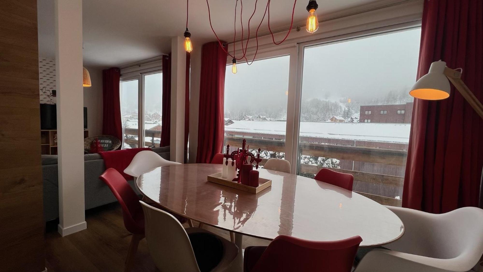 Rouge Canneberge -8 Personnes- 84M2 Vue Degagee Setaz 瓦卢瓦尔 外观 照片