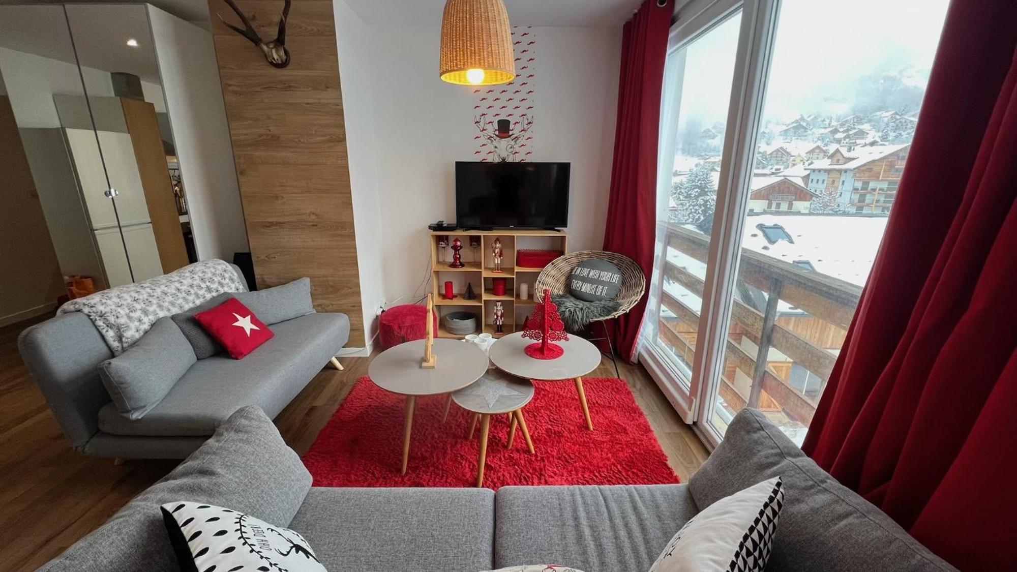 Rouge Canneberge -8 Personnes- 84M2 Vue Degagee Setaz 瓦卢瓦尔 外观 照片