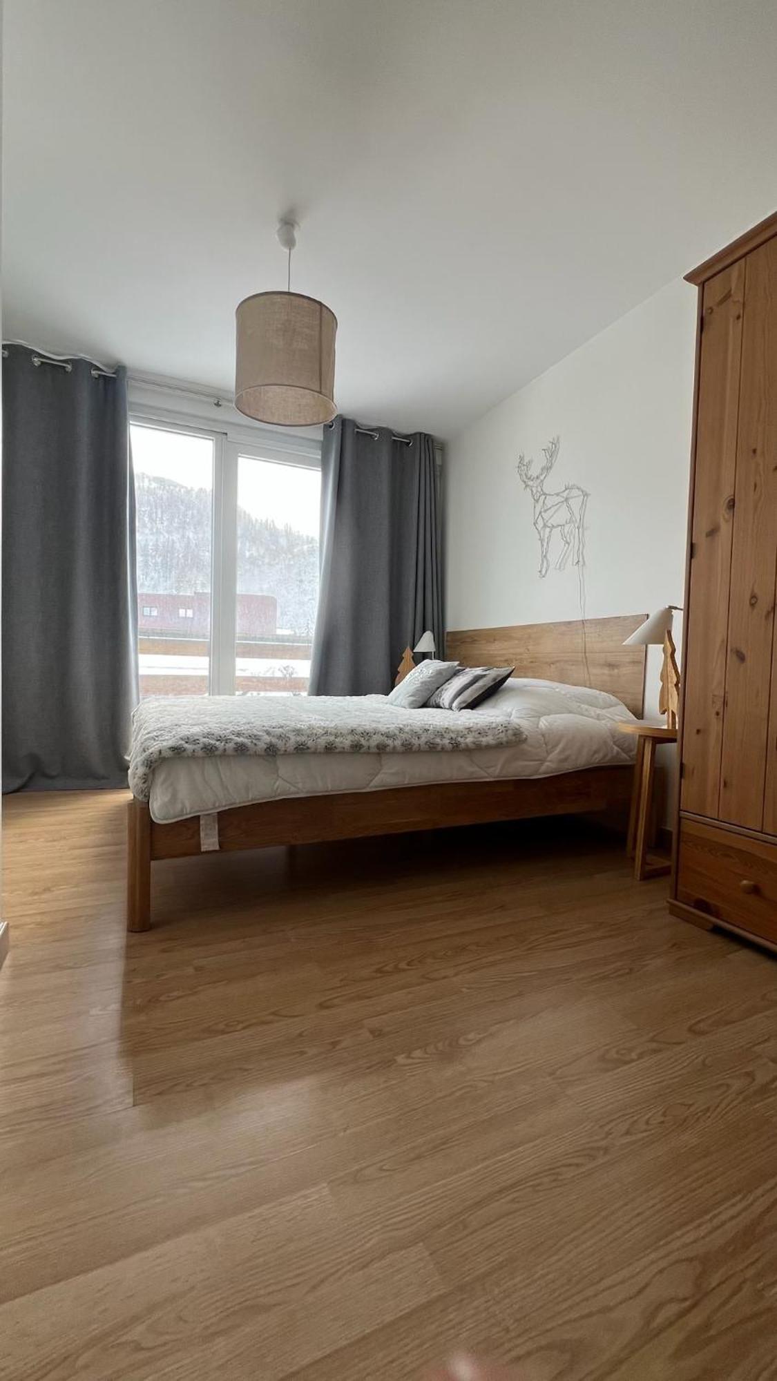 Rouge Canneberge -8 Personnes- 84M2 Vue Degagee Setaz 瓦卢瓦尔 外观 照片