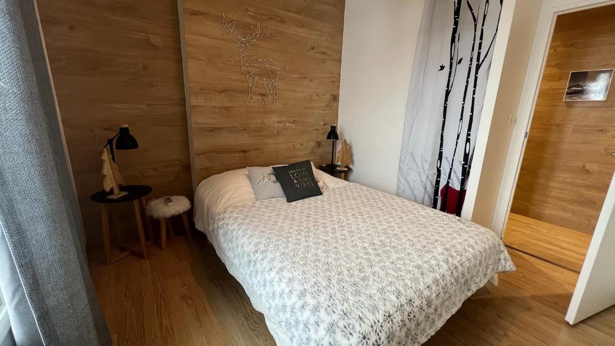 Rouge Canneberge -8 Personnes- 84M2 Vue Degagee Setaz 瓦卢瓦尔 外观 照片