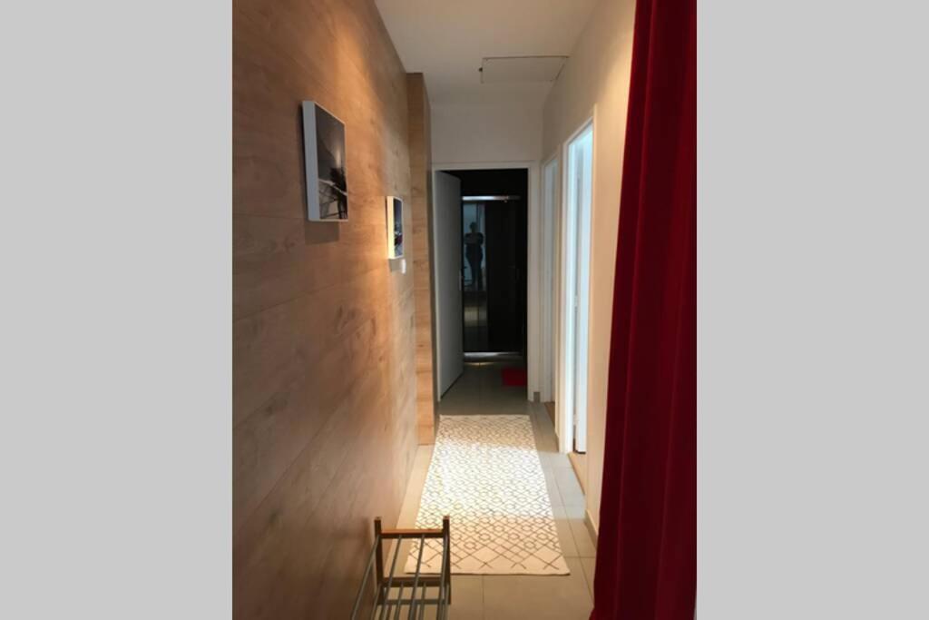 Rouge Canneberge -8 Personnes- 84M2 Vue Degagee Setaz 瓦卢瓦尔 外观 照片